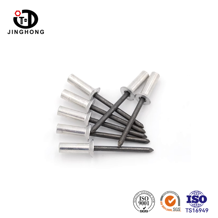 Đầu quầy đóng đinh tán lá cuối cùng