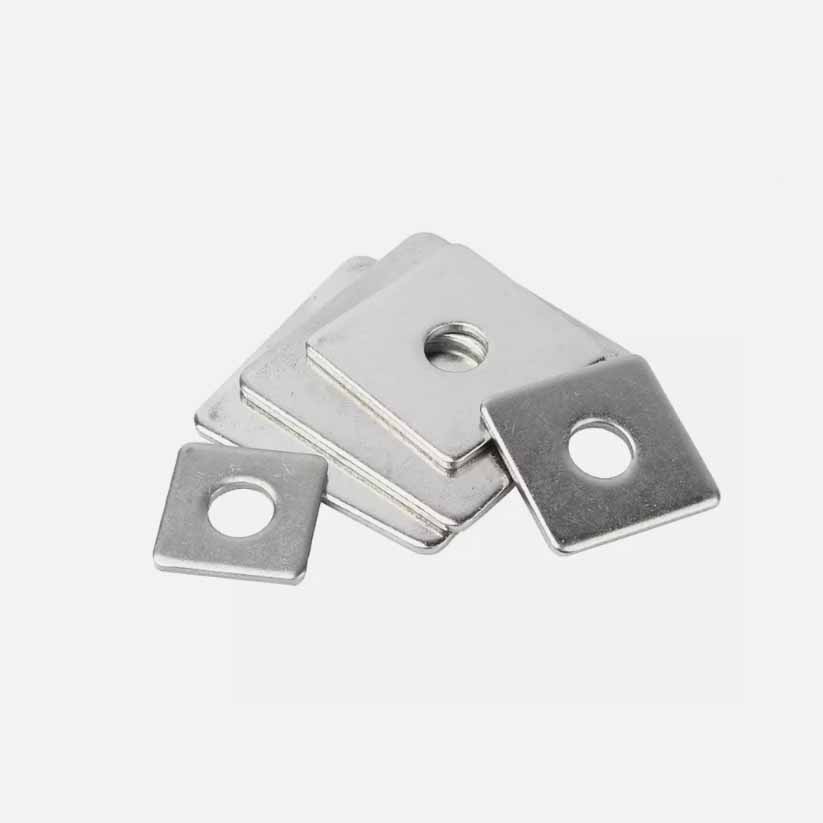 Vòng đệm vuông bằng thép không gỉ với lỗ tròn